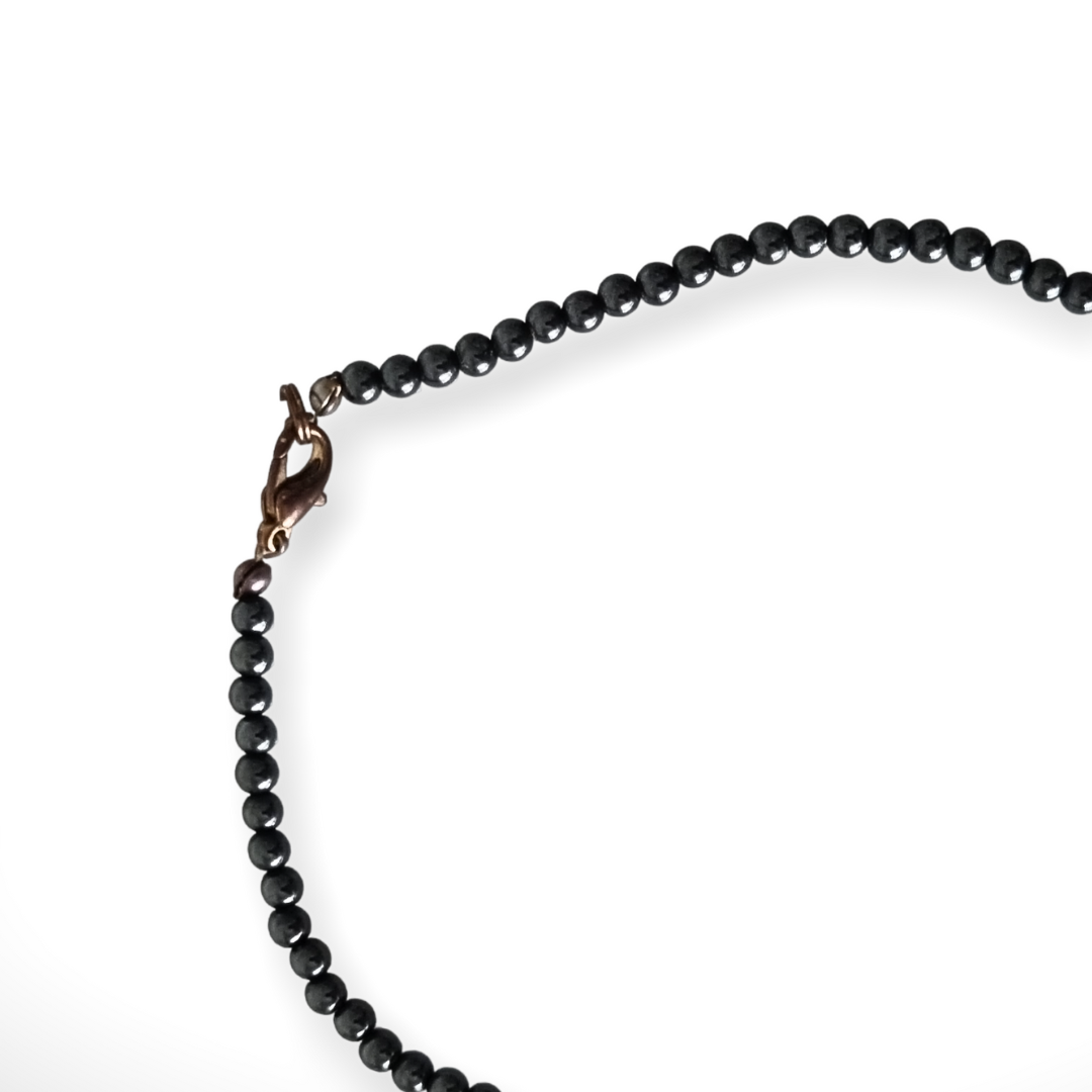 Collier hématite